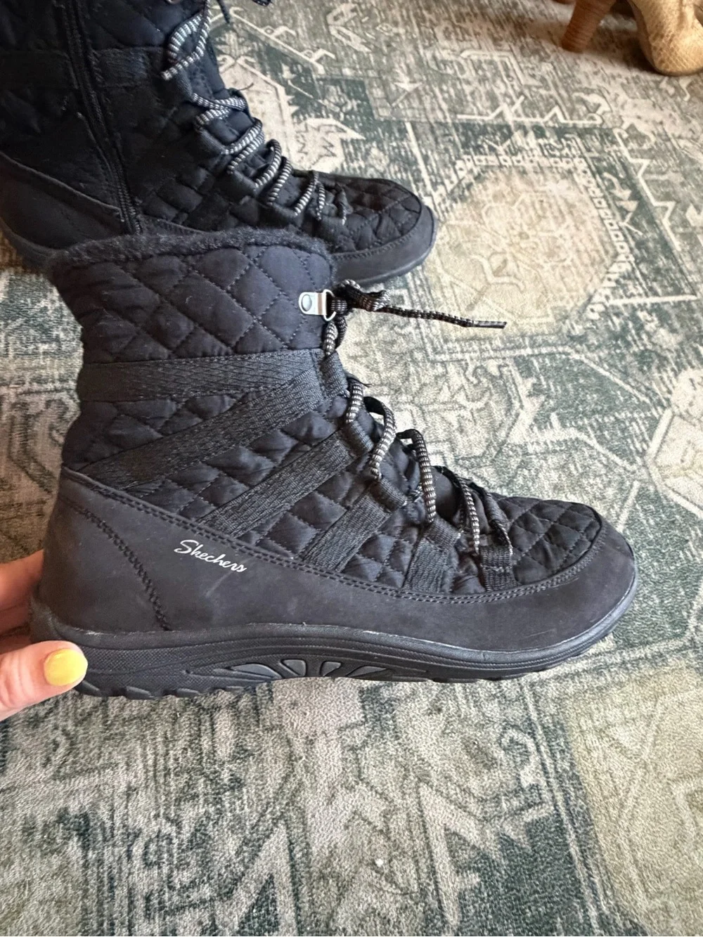 Skechers women's Easy Going Moro Street winter boots in black, size 10